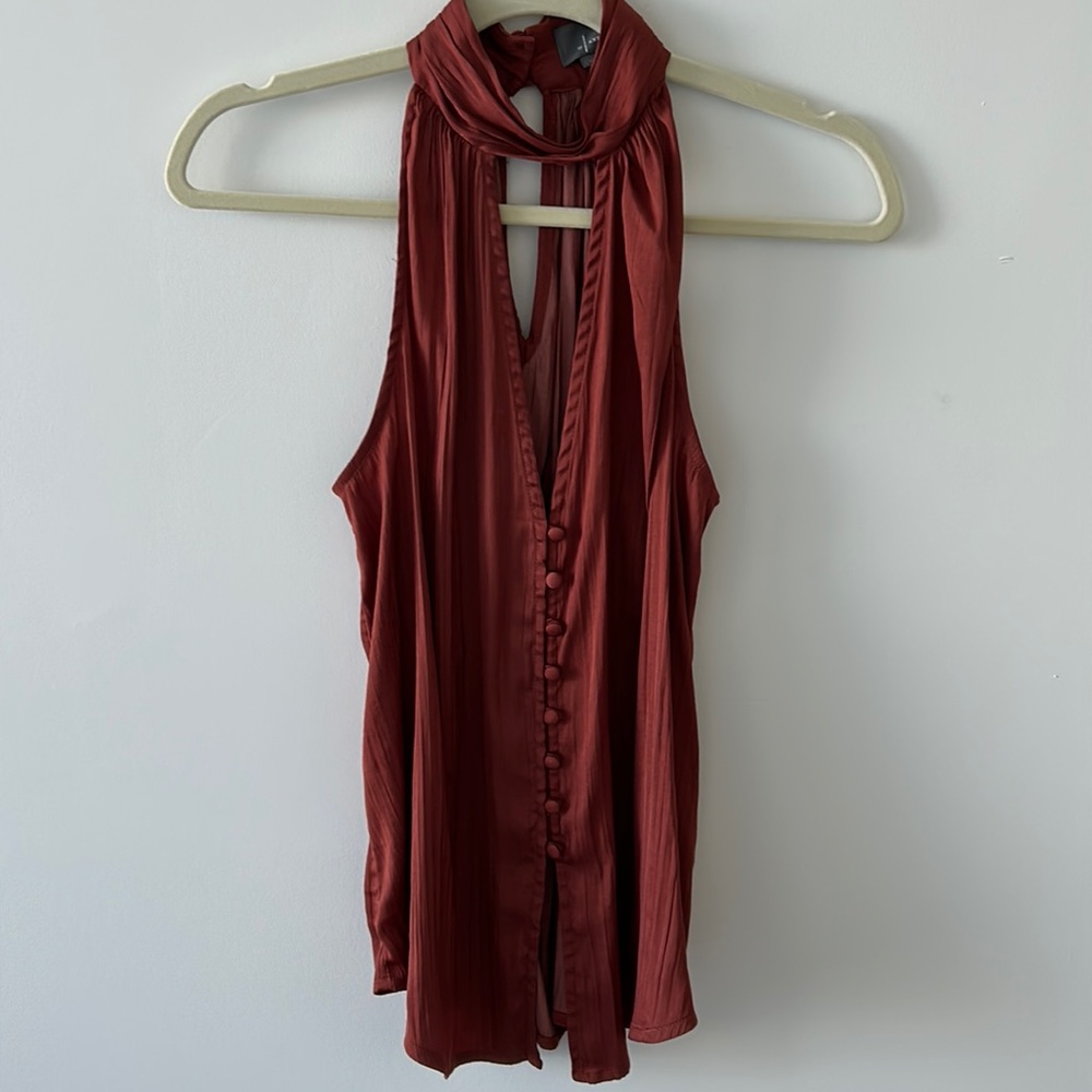 Hi neck look up button down, sleeveless halter